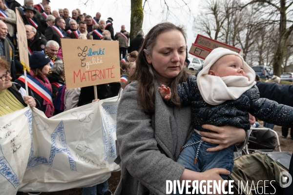 Manifestation maternite Autun