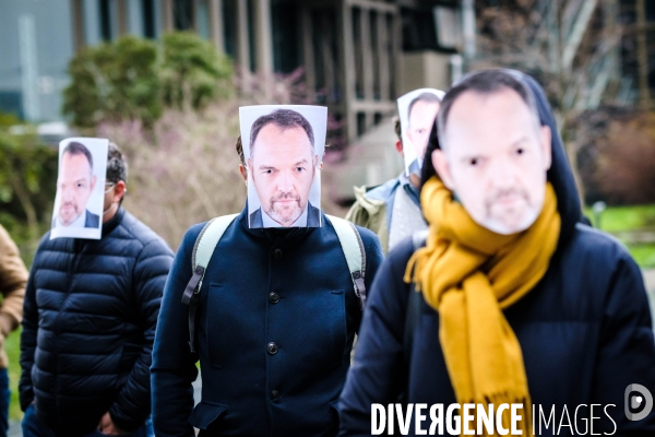 Manifestation de salaries de Canal+ contre le licenciement de Stephane Guy