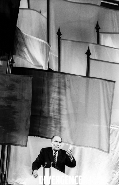 Meeting de François Mitterrand à Rennes