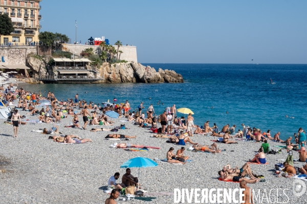 Les premiers jours de canicule a Nice. The first heatwave in Nice