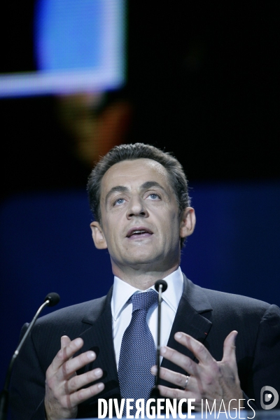 PLANETE 2007, rencontre de Nicolas Sarkozy avec les jeunes de l UMP
