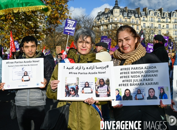Les partis politiques, à la Manifestation contre les violences faites aux femmes dans le monde, Paris le 25 novembre 2023