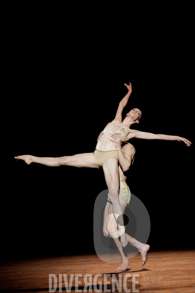 Petite mort / Jirí Kylián / Ballet de l   Opéra national de Paris