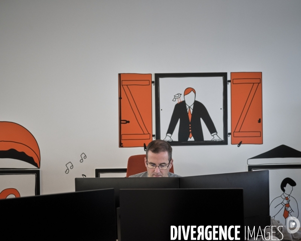 Siege social d’Orange, travail en open space et flex office