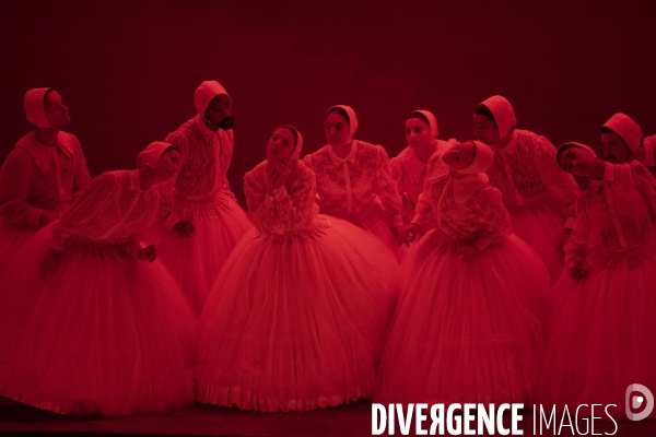 LA BELLE AU BOIS DORMANT - Marcos Morau - Ballet de l’Opéra de Lyon