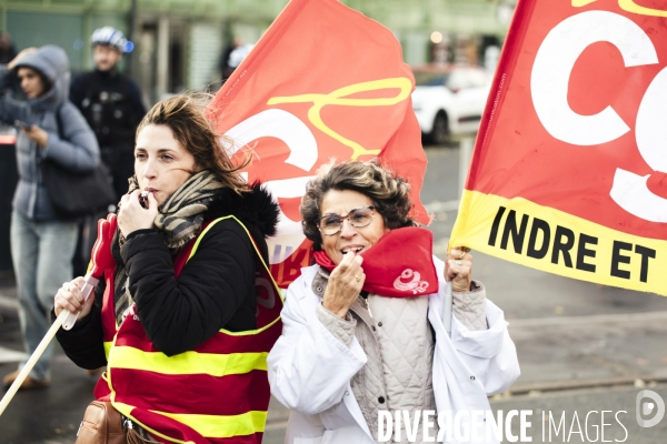 Manifestation du personnel de l hopital Clocheville de Tours le 16.11.23