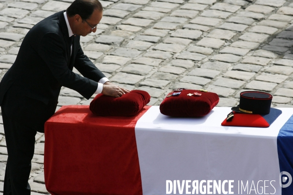 Ceremonie d hommage a quatre soldats francais mort en afghanistan
