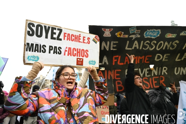LOI IMMIGRATION. Manifestation parisienne du 21/01/2024