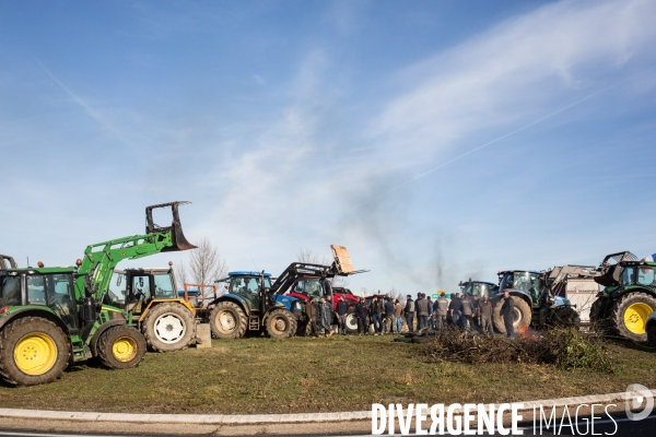 Barrage filtrant - agriculteurs - Puy-de-Dôme