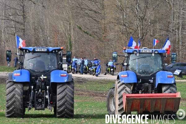 Manifestation des agriculteurs au château de Chambord