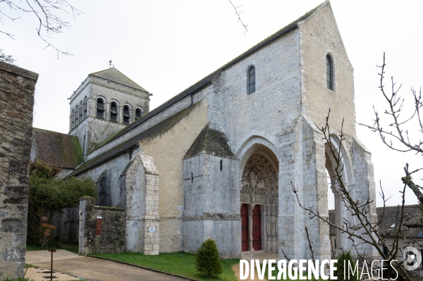 Eglise prieurale de Saint-Loup-de-Naud. 