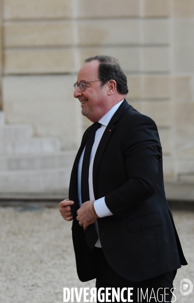Emmanuel Macron reçoit François Hollande