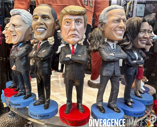 Figurines politiques dans une vitrine de new york
