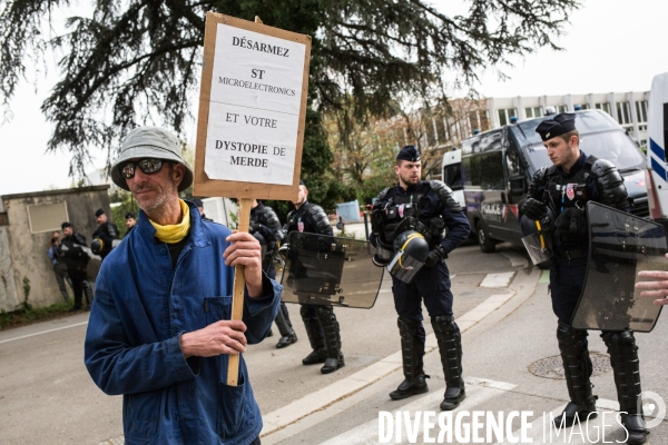 Manifestation contre STmicroelectronics - Grenoble