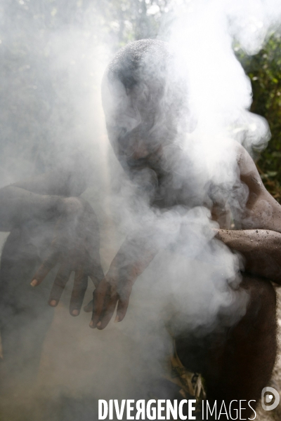 Gabon: medecine traditionnelle dans le rite bwiti