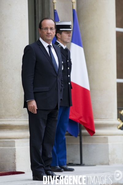 François Hollande recoit Werner Fayman.