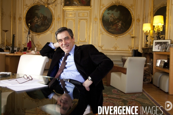 Retro François Fillon après sa démission et sa nouvelle nomination comme Premier Ministre par Nicolas Sarkozy.