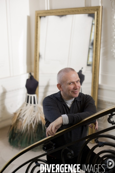 Jean-Paul Gaultier dans les locaux de sa maison de couture de la rue Saint Martin.