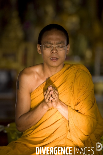 Illustration: Bouddhisme en Thaîlande, des temples et des hommes
