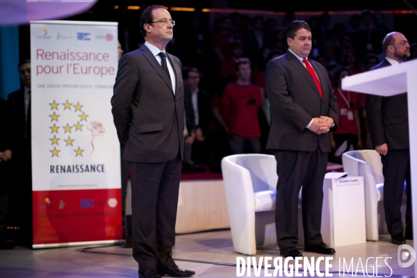 Paris : Francois Hollande, discours sur l Europe.