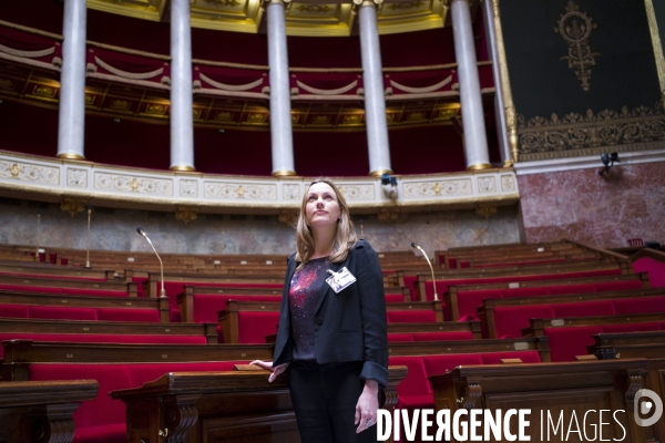 Paris : Axelle Lemaire a l assemblee nationale.