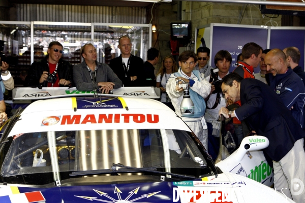 François FILLON aux 24 Heures du Mans.