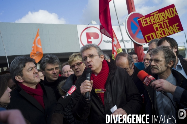 Jean-Luc Mélenchon vient soutenir les salariés de Petrolplus.