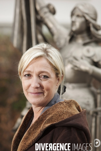 Marine Le Pen, Présidente du Front National, au siège du parti à Nanterre.