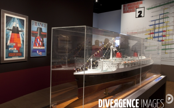 Le musée de la Marine retrace l histoire du mythique paquebot France, lancé en 1960 et désarmé en 1974 pour raisons économiques, (Du 9 février au 23 octobre 2011)