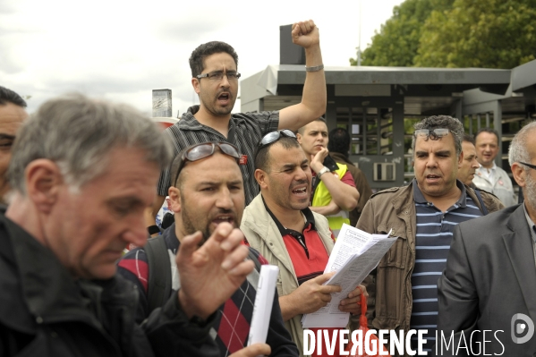Protestation contre le projet de fermeture de l usine psa d aulnay-sous-bois