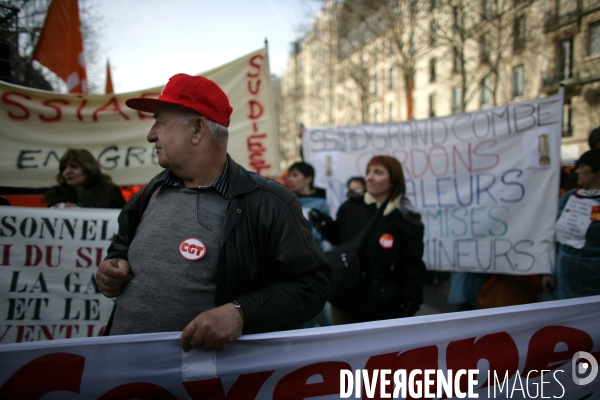 Manifestation des mineurs et mineurs retraites a Paris