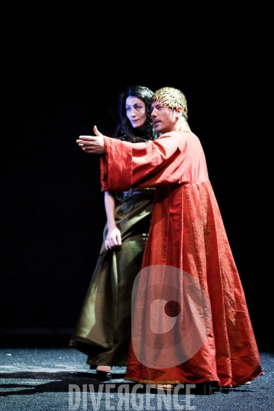 Caligula d Albert Camus , mise en scène de Stéphane Olivié-Bisson