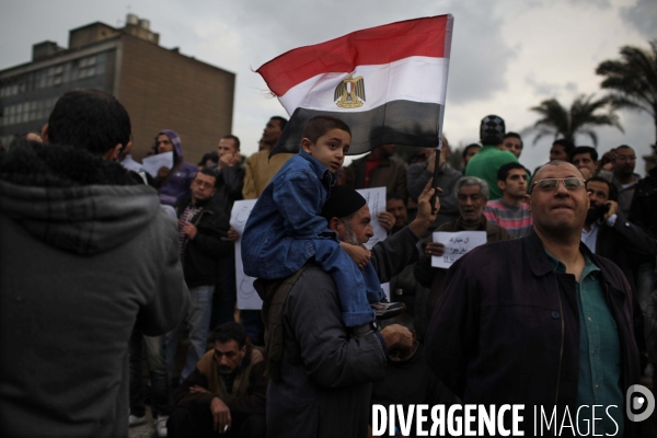 4eme journee de mobilisation au caire contre le president hosni moubarak, au pouvoir depuis 30 ans.