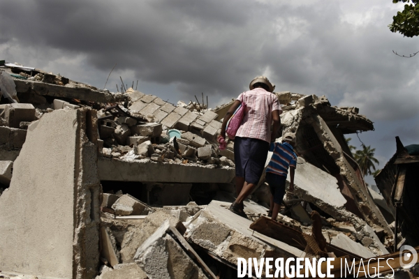 Vie quotidienne a port-au-prince, 2 mois apres le seisme du 12 janvier 2010.
