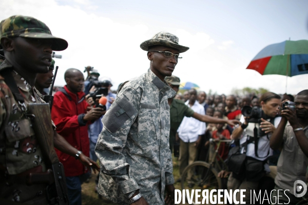 Meeting du chef des rebelles, le general laurent nkunda, dans le stade de rushuru, region du nord-kivu.