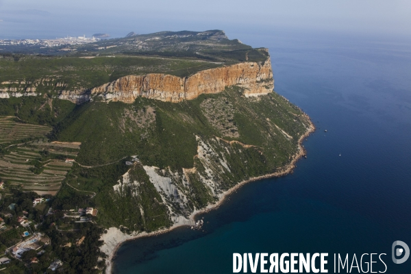 Vue aérienne du Parc National des Calanques, entre Marseille, Cassis et La Ciotat