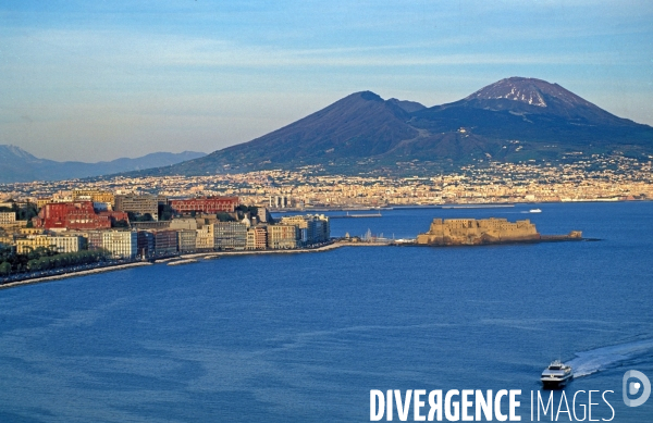 Italie - Naples la renaissance