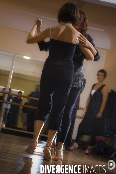 Cours de tango et de milonga par Sandrine Navarro