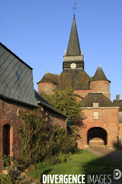 Eglises fortifiees de Thierache (Aisne)