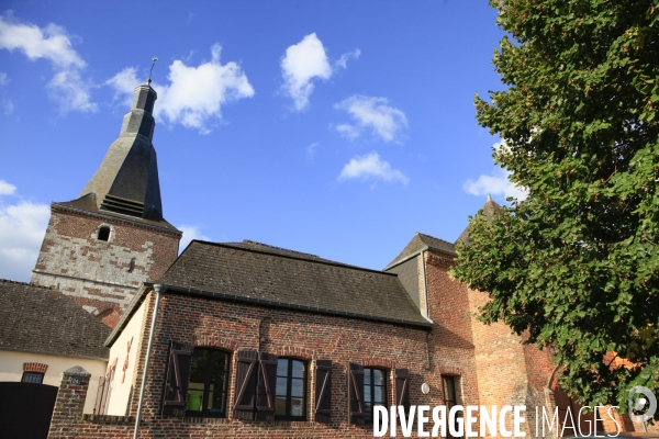 Eglises fortifiees de Thierache (Aisne)
