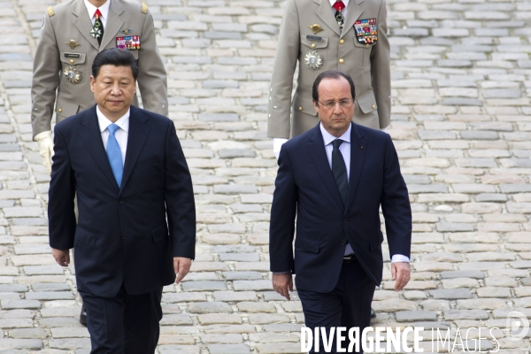 Visite d état de XI JINPING, Président de la République populaire de Chine en France. Cérémonie d accueil officiel à l Hôtel national des Invalides par le Président français François Hollande.