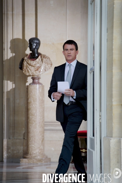 Manuel Valls reçoit les organisations syndicales et patronales