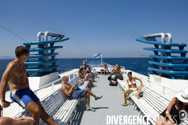 Grece. Ete 2014.A bord, du ferry l  Express Skopelitis qui dessert les petites cyclades,Iraklia,Schinoussa et Koufonissia, à partir de Naxos et d  Amorgos,