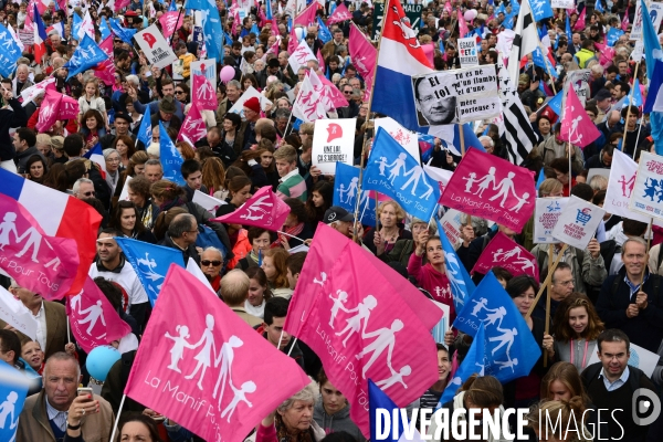 La Manif pour tous. The Demonstration For All.