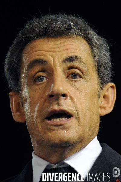 Nicolas Sarkozy en meeting à Saint-Cyr-sur-Loire  près de Tours