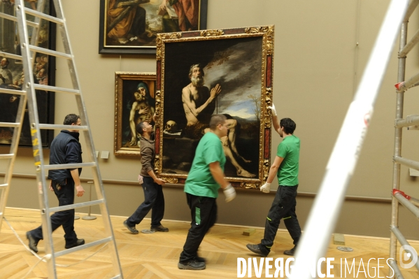 Musée du Louvre. Déménagement et déplacement de peintures