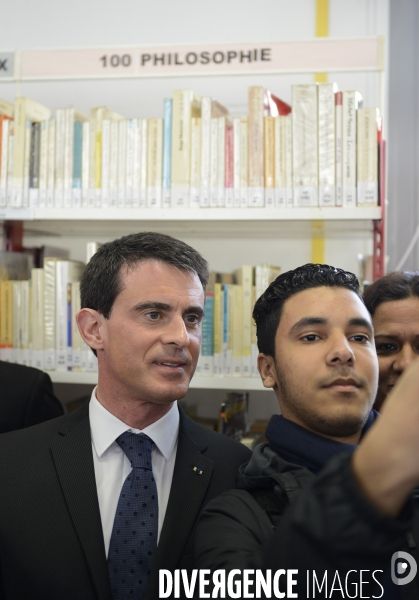 Manuel Valls en visite au Lycée Victor Hugo à Marseille