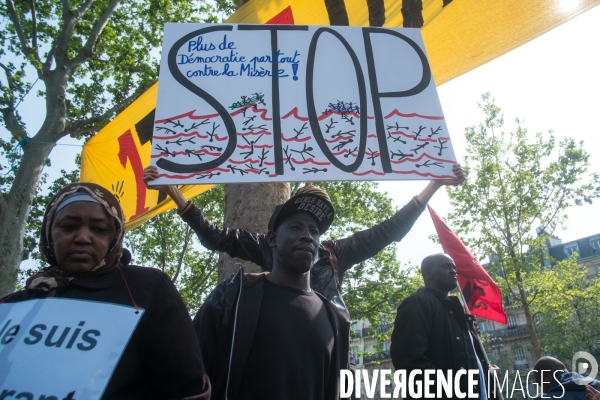 Rassemblement pour les réfugiés décédés en Méditéreannée, Paris