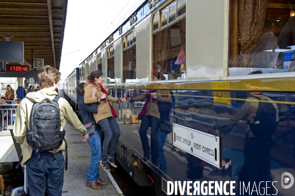 Illustration Mai 2015.Le Venise-Simplon-Orient Express en gare d Hazebrouck