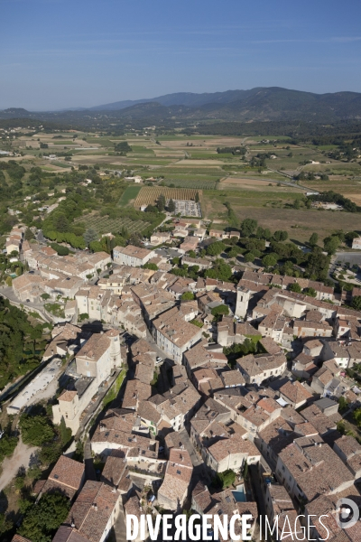 Vue aérienne du Luberon